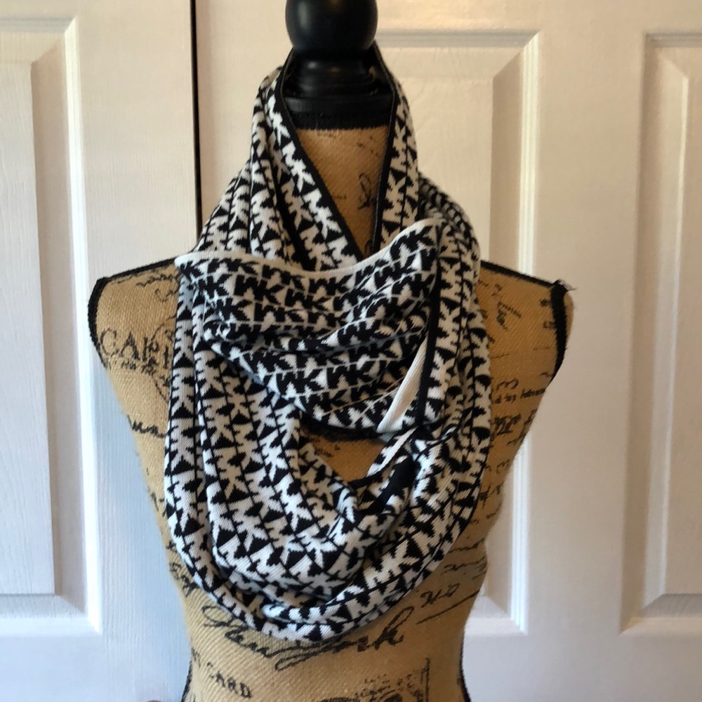 MICHAEL Michael Kors wrap scarf